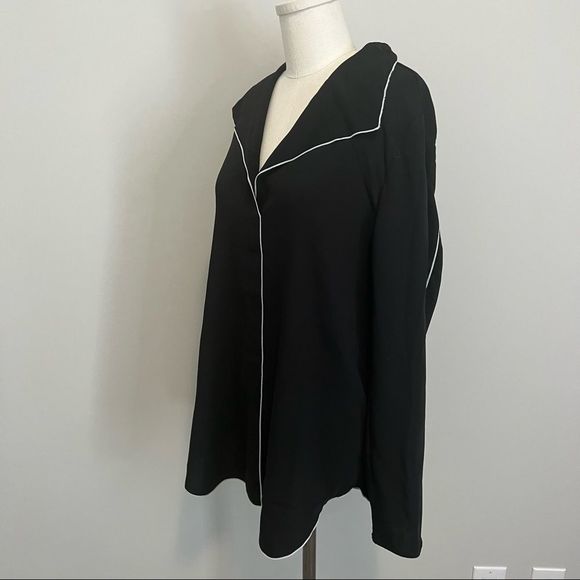 Aritzia Babaton Rena Blouse Black - Picture 8 of 15